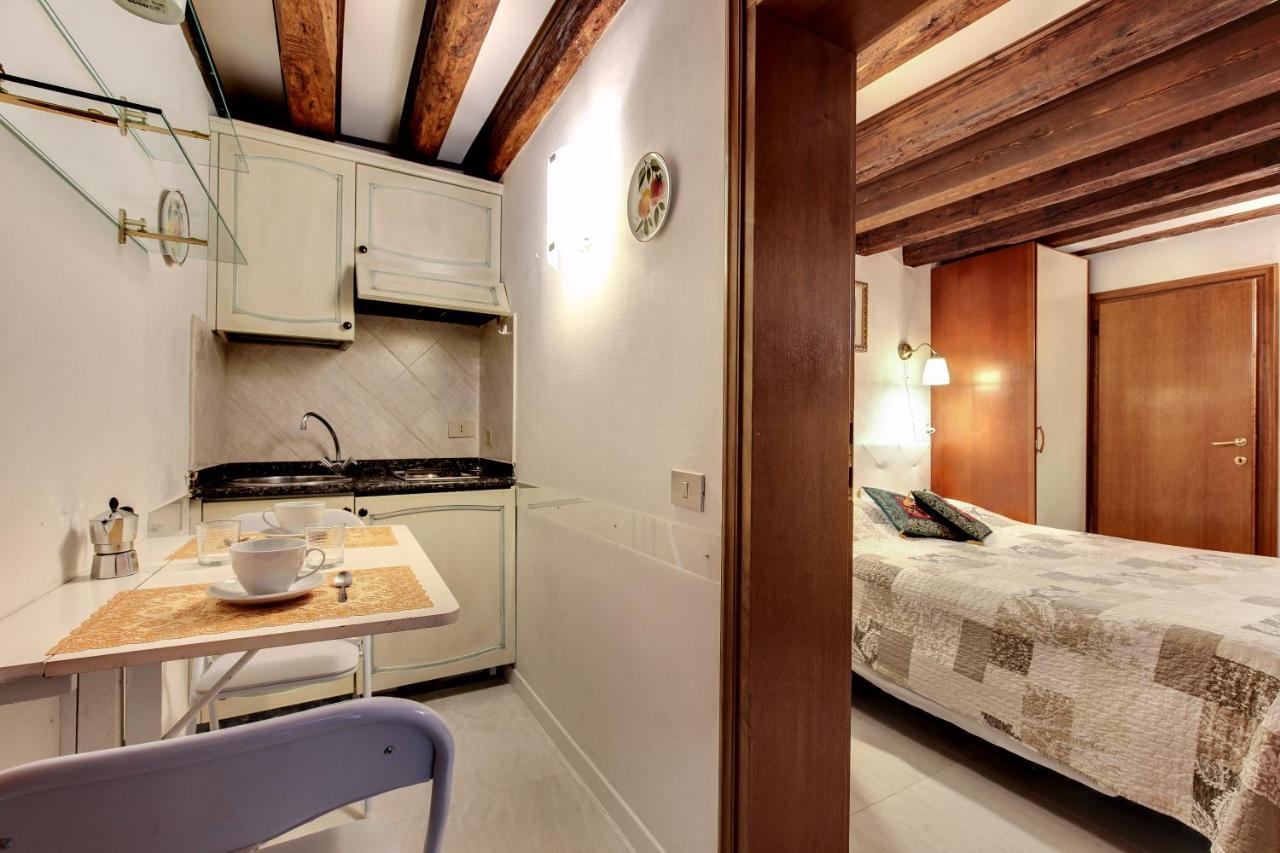Leo Apartment Venezia Esterno foto
